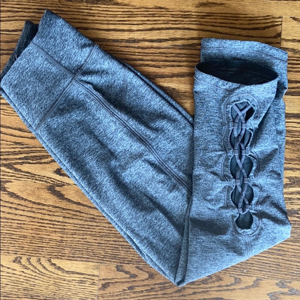 Lululemon Tied To It Crop, Sz 6